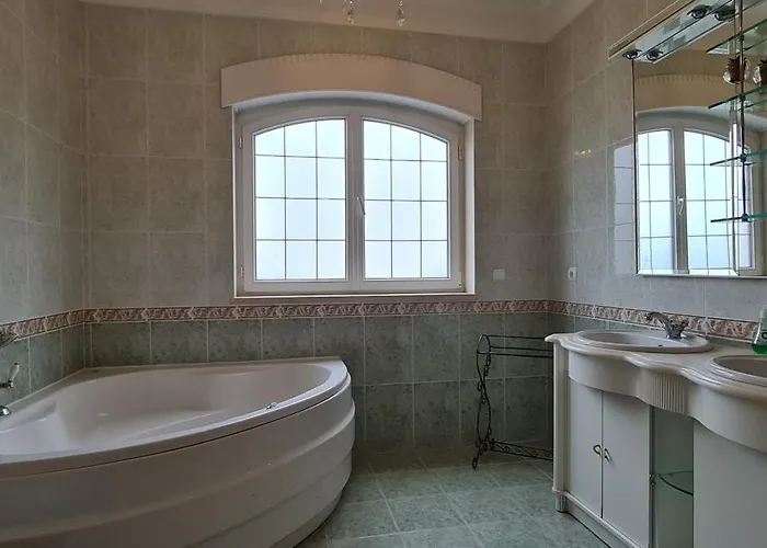 Silver Coast Village Willa